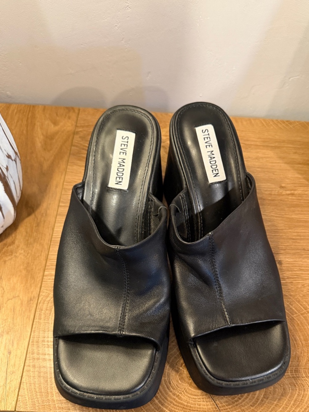 Steve Madden Black Leather Square-Toe Slide Mules
